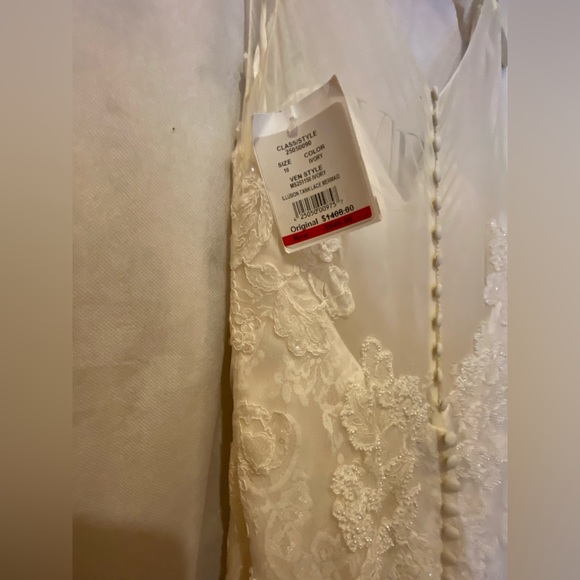 Melissa Sweet Bridal Gown, New with Tags, Sample - Picture 5 of 7